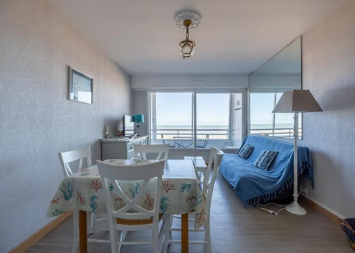 Les Marinas Front Of The Courseulles-sur-Mer