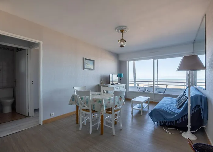 Appartamento Les Marinas Front Of The