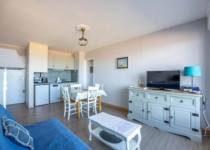 Les Marinas Front Of The Courseulles-sur-Mer